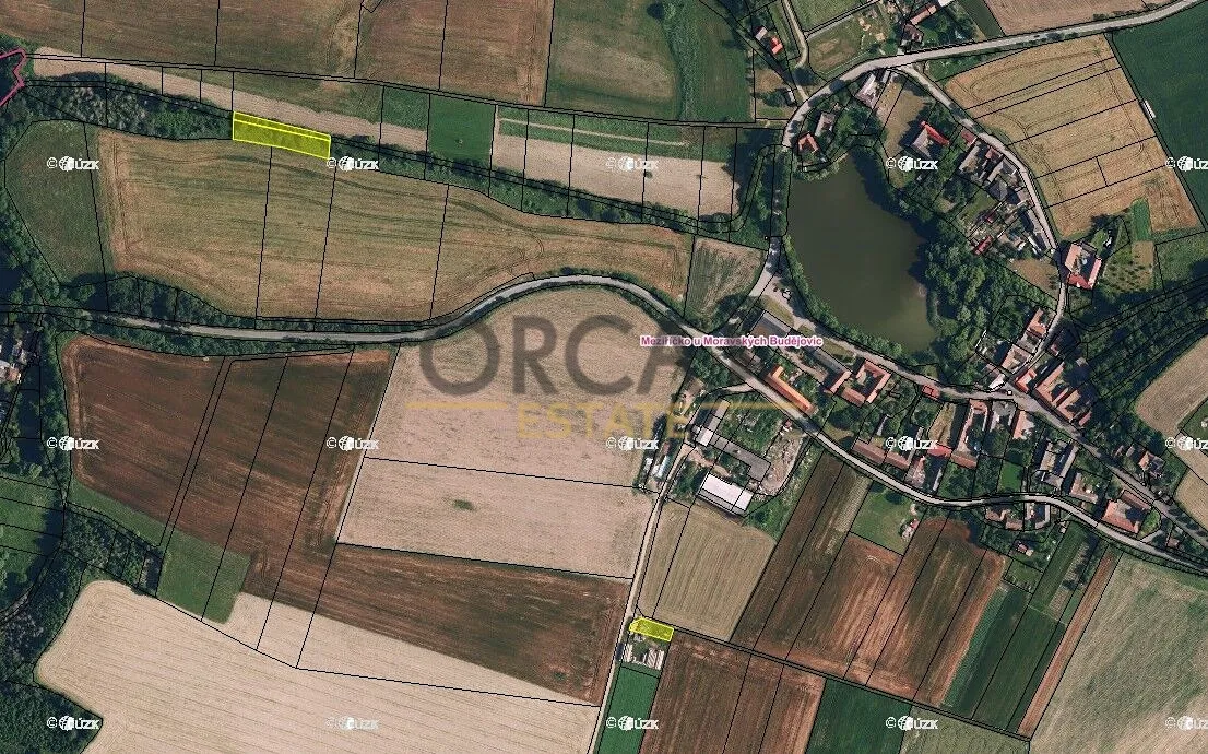 Prodej pozemku 1982 m²
